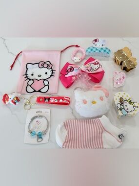 11 pc Hello Kitty Pink Accessory Set - Cute hair, bracelet, keychain and more